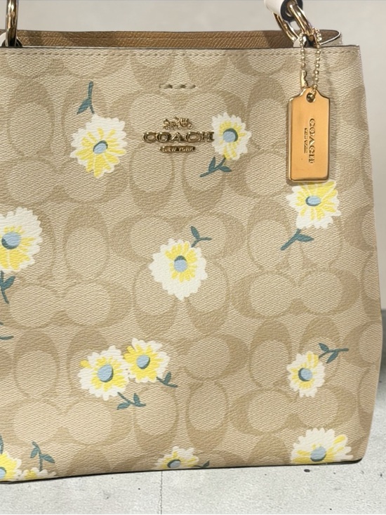 Coach Mollie Bucket Bag 22 in Signature Canvas with Daisy/Floral Print - Picture 7 of 15